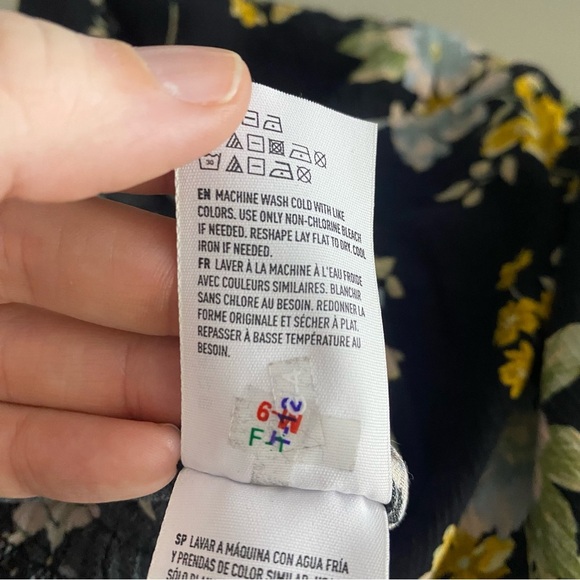 American Eagle Short Sleeve Wide Leg Jumpsuit Medium Black Yellow Blue Floral - Picture 10 of 13